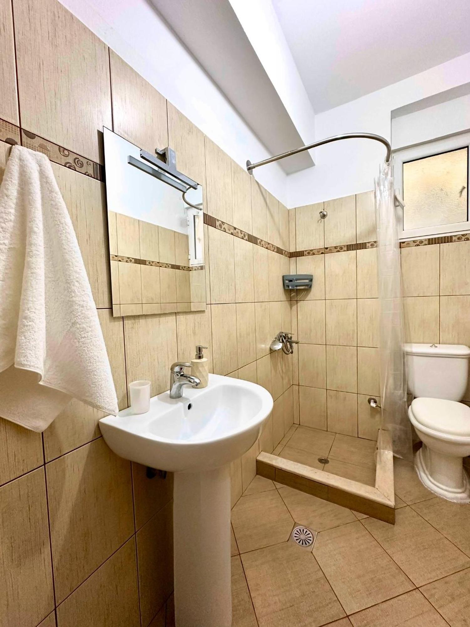 Fane'S Apartments Himara Zewnętrze zdjęcie